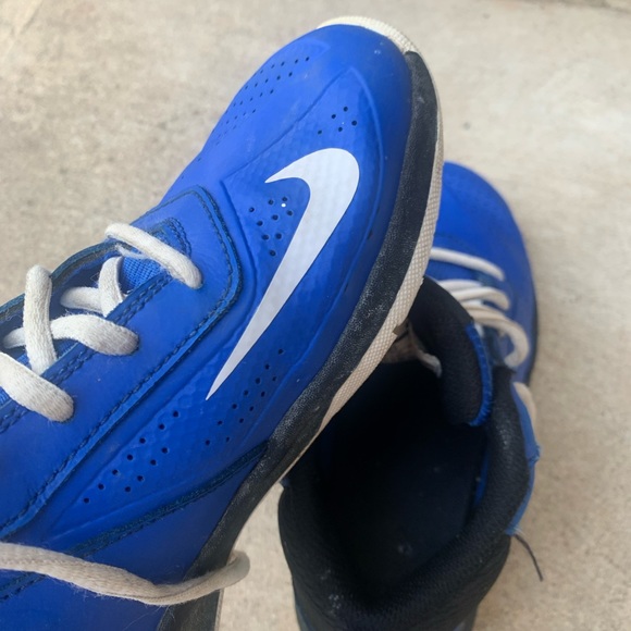 Nike Basketball Shoes Team Hustle D7, Boys size 2Y - Picture 10 of 12